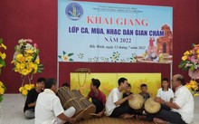 Propinsi Binh Thuan Mengembangkan Nilai Budaya dari Lagu Rakyat, Tarian dan Musik Rakyat