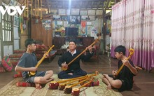 Son La artisan passionate about preserving Tinh traditional musical instrument