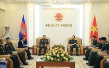 Đoàn Đại biểu Quân sự cấp cao Quân đội Hoàng gia Campuchia thăm và làm việc tại Việt Nam