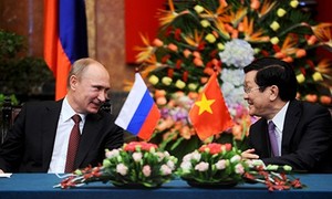 Para pemimpin Federasi Rusia mengirim surat ucapan selamat sehubungan dengan ultah ke-40 Pembebasan total Vietnam Selatan dan Penyatuan Tanah Air kepada para pemimpin Vietnam 