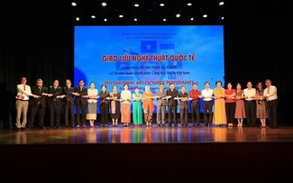 Program Silaturahmi Kesenian Internasional Memuliakan Identitas ASEAN