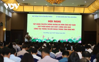 Melaksanakan dengan Baik Pekerjaan Informasi Luar Negeri untuk Menyebarkan Citra Vietnam