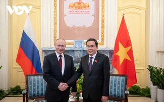 Ketua Majelis Nasional Tran Thanh Man Beraudiensi kepada Presiden Rusia V Putin