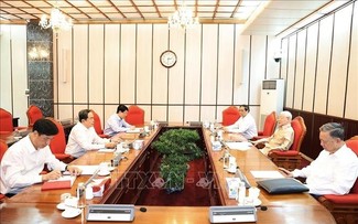 Sekjen KS PKV, Nguyen Phu Trong Memimpin Sidang Pimpinan Teras