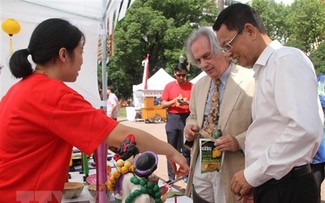 La atracción de la cultura vietnamita en el bazar de la ASEAN en Argentina