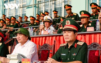 Realizan ensayo de desfile cívico-militar en conmemoración de la victoria de Dien Bien Phu