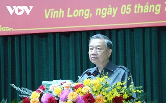 Presidente To Lam visita la 25.ª Brigada de Ingenieros