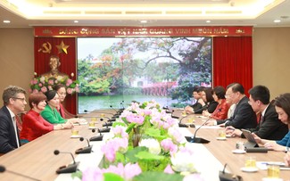 Dirigente de Hanói se reúne con presidenta de la Asamblea General de la UNESCO 