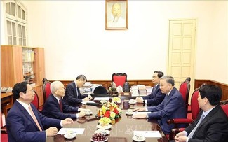 Nguyen Phu Trong preside reunión con los altos dirigentes del país