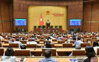 Improntas destacadas en primera fase del séptimo período de sesiones de la 15ª Asamblea Nacional de Vietnam
