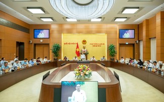 Inauguran 35.ª Reunión del Comité Permanente del Parlamento de Vietnam