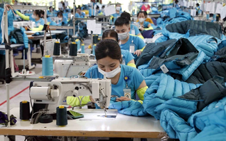 L'industrie textile face aux défis du marché: Adaptation et croissance