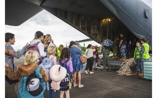 Evacuation de Nouvelle-Calédonie: Plus de 150 Australiens et Néo-Zélandais rapatriés