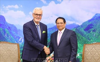 Pham Minh Chinh accueille Guido Hildner