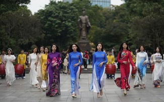 Activités dans le cadre du Festival de l’Ao Dài du Tourisme de Hanoï 2024