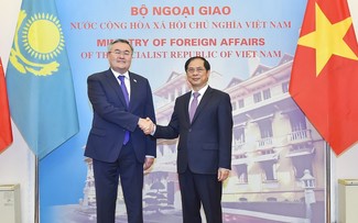 Vietnam und Kasachstan verstärken die hochrangigen Besuche