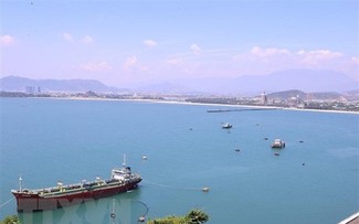 Symposium discusses solutions for marine economy’s sustainable development 
