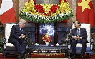 Vietnam hält Frankreich für einen führenden wichtigen Partner in seiner Außenpolitik