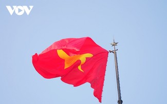 ‘베트남 군사 분계선’에서 ‘강산 통일’ 국기 게양식 개최