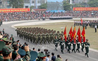 디엔비엔푸 전투 승리 70주년 기념 열병식을 위한 예비 검토