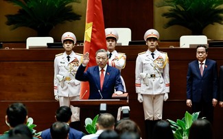베트남 국회, 2021~2026년 임기 베트남 국가주석으로 또 럼 대장 선출