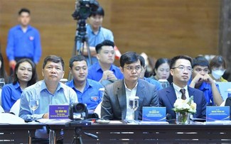 Hanoi hosts international forum on youth development policies 
