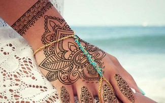 Henna links Islamic culture and other parts of the world