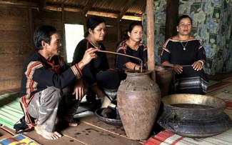 Rhyming words of the Ede people