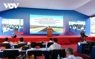 Ninh Thuân: Pham Minh Chinh assisté à l’inauguration des projets de circulation
