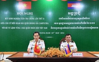 Vietnamese, Cambodian naval forces review joint patrol