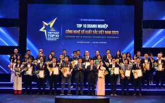Aspirasi Besar dalam Komunitas Badan Usaha Teknologi Digital Vietnam