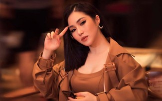 女性歌手フオン・チャム（Huong Tram）の特集