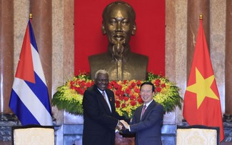 Vietnam-Cuba special traditional friendly relationship further promoted