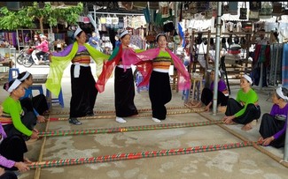 Khap Thai – folk singing of the ethnic Thai