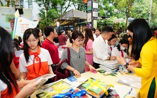 Vietnam Book and Reading Culture Day launched 