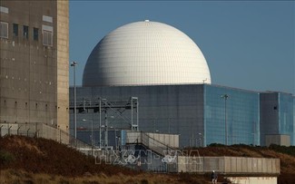 Britain builds first new generation nuclear fuel facility