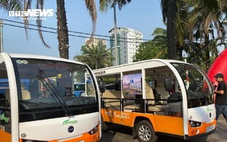 Thành phố Hồ Chí Minh thí điểm xe điện chở khách du lịch ở nội đô thành phố