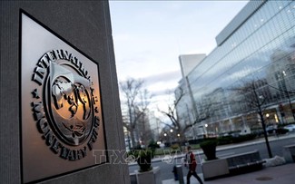 IMF　2024年の世界の成長率を3.2％に上方修正