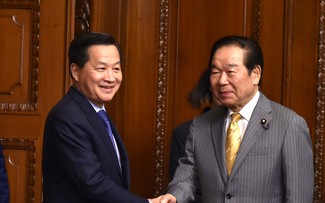 カイ副首相 日本の衆議院議長と会見