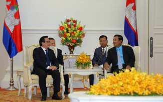 越共中央总书记阮富仲的特使向柬埔寨领导人通报越共12大结果