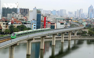 城市轻轨吉灵-河东线有助于建设文明的交通文化