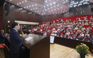 保加利亚媒体深入报道越南国会主席王庭惠的访问