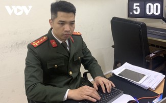 2023年越南优秀青年的黎势文大尉。