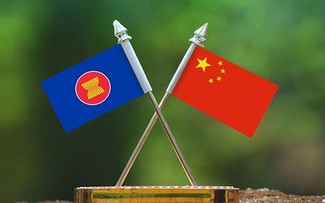 东盟—中国加强全面战略伙伴关系