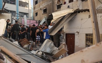 哈马斯与以色列冲突：以军烧毁拉法口岸巴勒斯坦一侧的离境大楼等建筑和设施