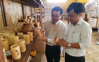 朔庄省富新乡保护传统编织业并与发展旅游相结合