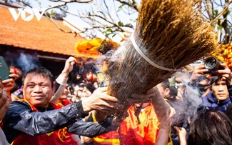 Reiskochwettbewerb im Dorf Thi Cam
