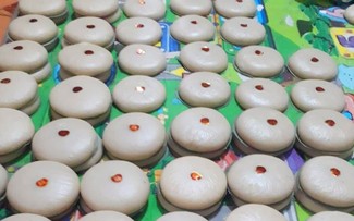 Day-Kuchen – Opfergabe bei der Hochzeit der ethnischen Minderheit Tay