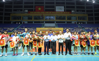 Badminton-Mannschaftsmeisterschaft eröffnet