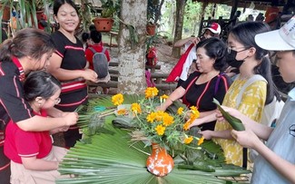 Sommer im Kultur- und Tourismusdorf der vietnamesischen Völker